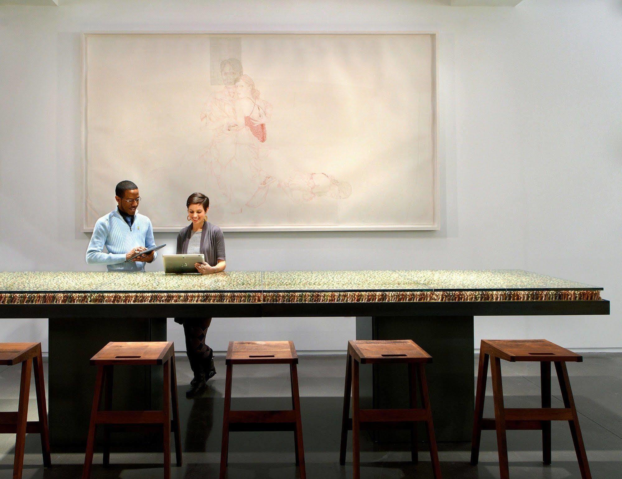 21C Museum Hotel Cincinnati Perniagaan gambar